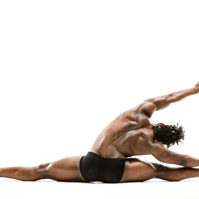 Seated sidebend back — figure reference